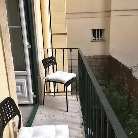 137 Casinha Da Estrela Lisbon